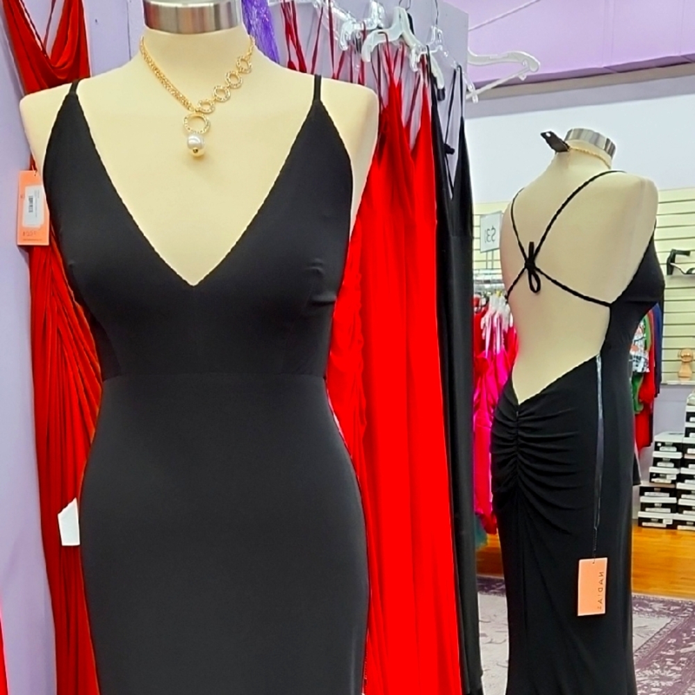 Nadias Elegant Black Evening Dress